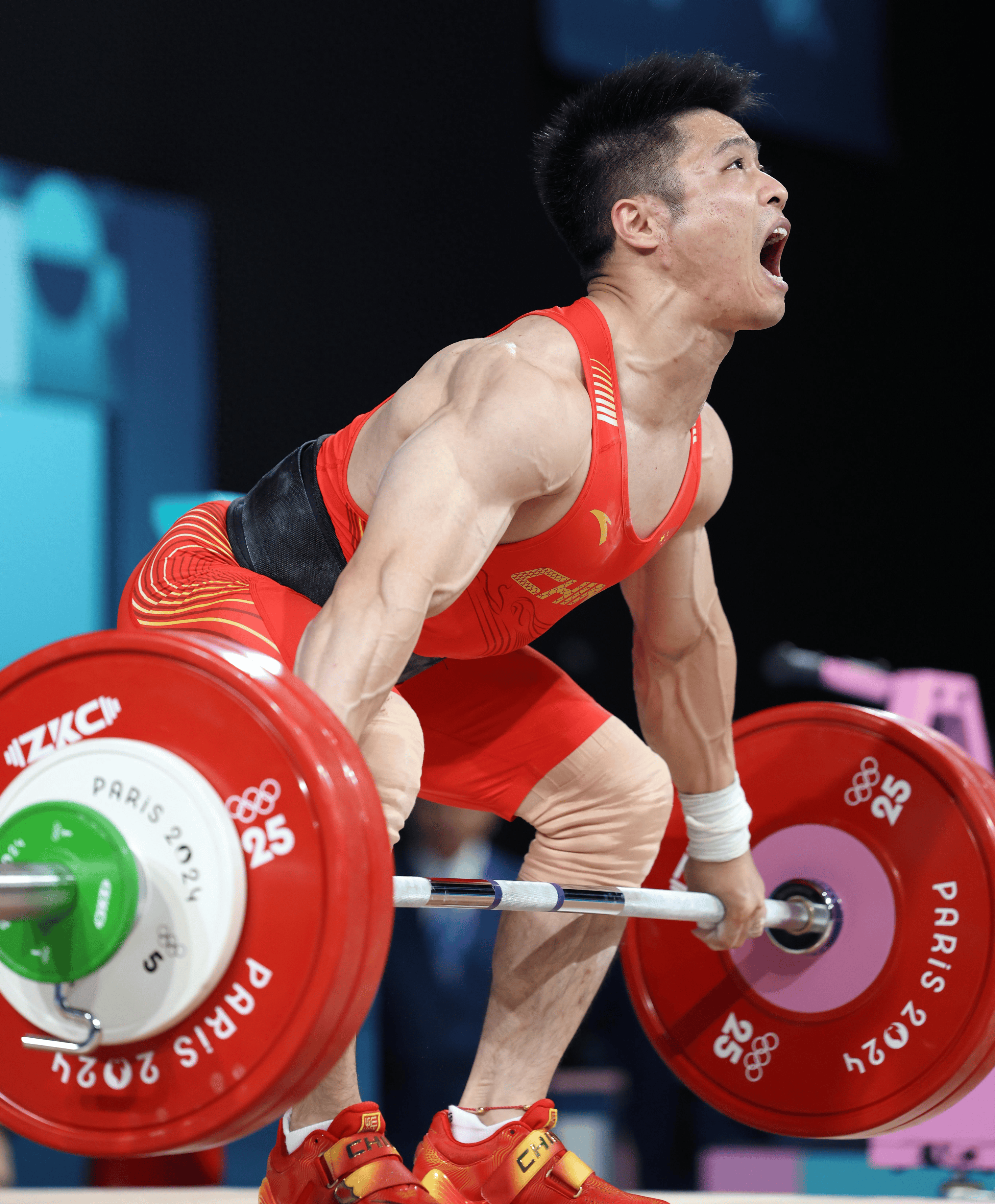平博-举重比赛中国代表团强势登顶